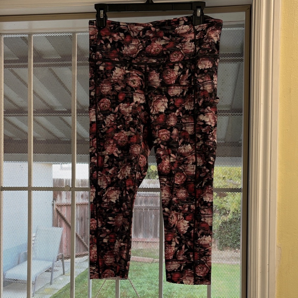 Lululemon Floral Print Leggings